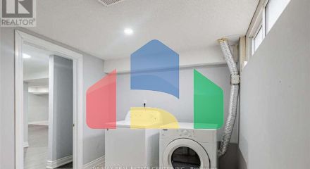 Residential - Single Family Home - Brampton, Canada - Canada