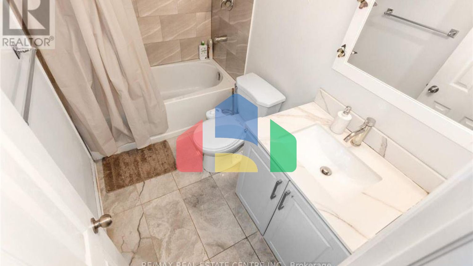 Residential - Single Family Home - Brampton, Canada - Canada