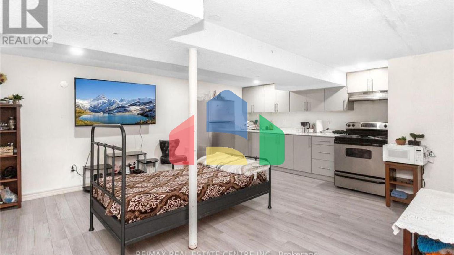 Residential - Single Family Home - Brampton, Canada - Canada