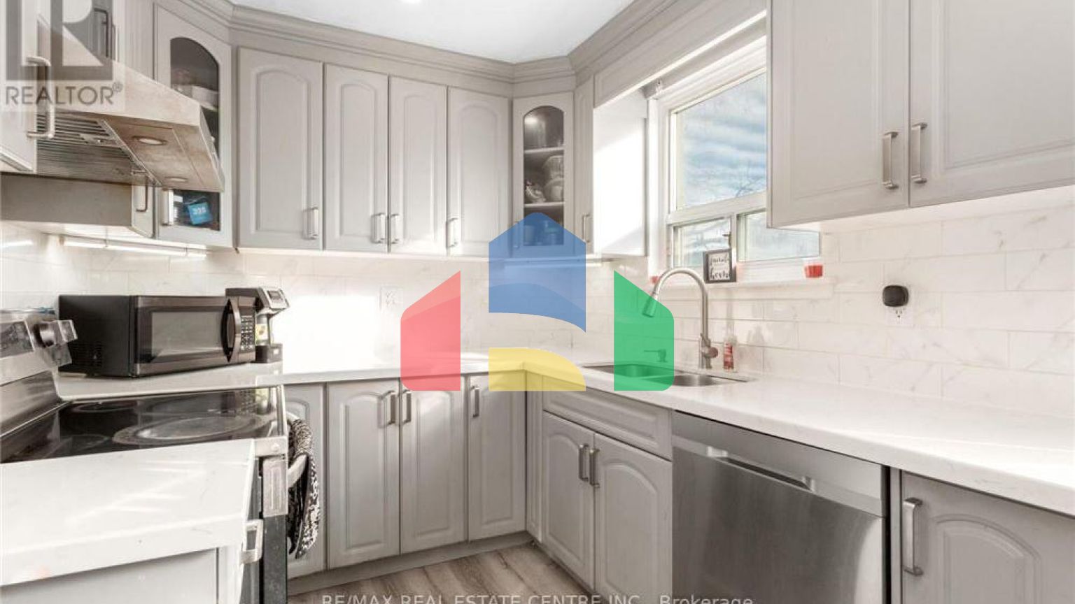 Residential - Single Family Home - Brampton, Canada - Canada