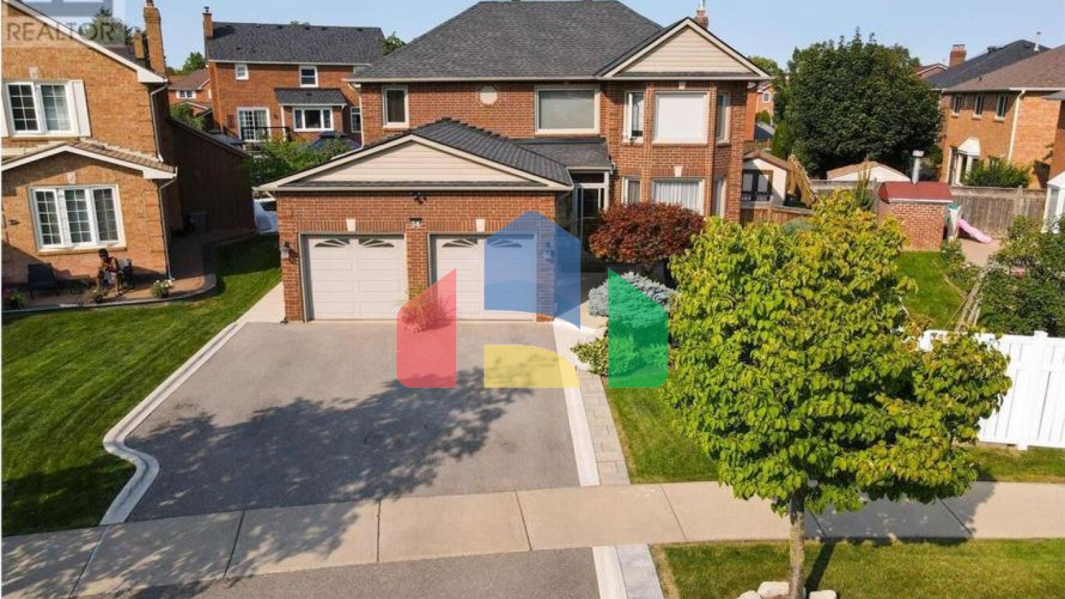 Residential - Single Family Home - Brampton, Canada - Canada