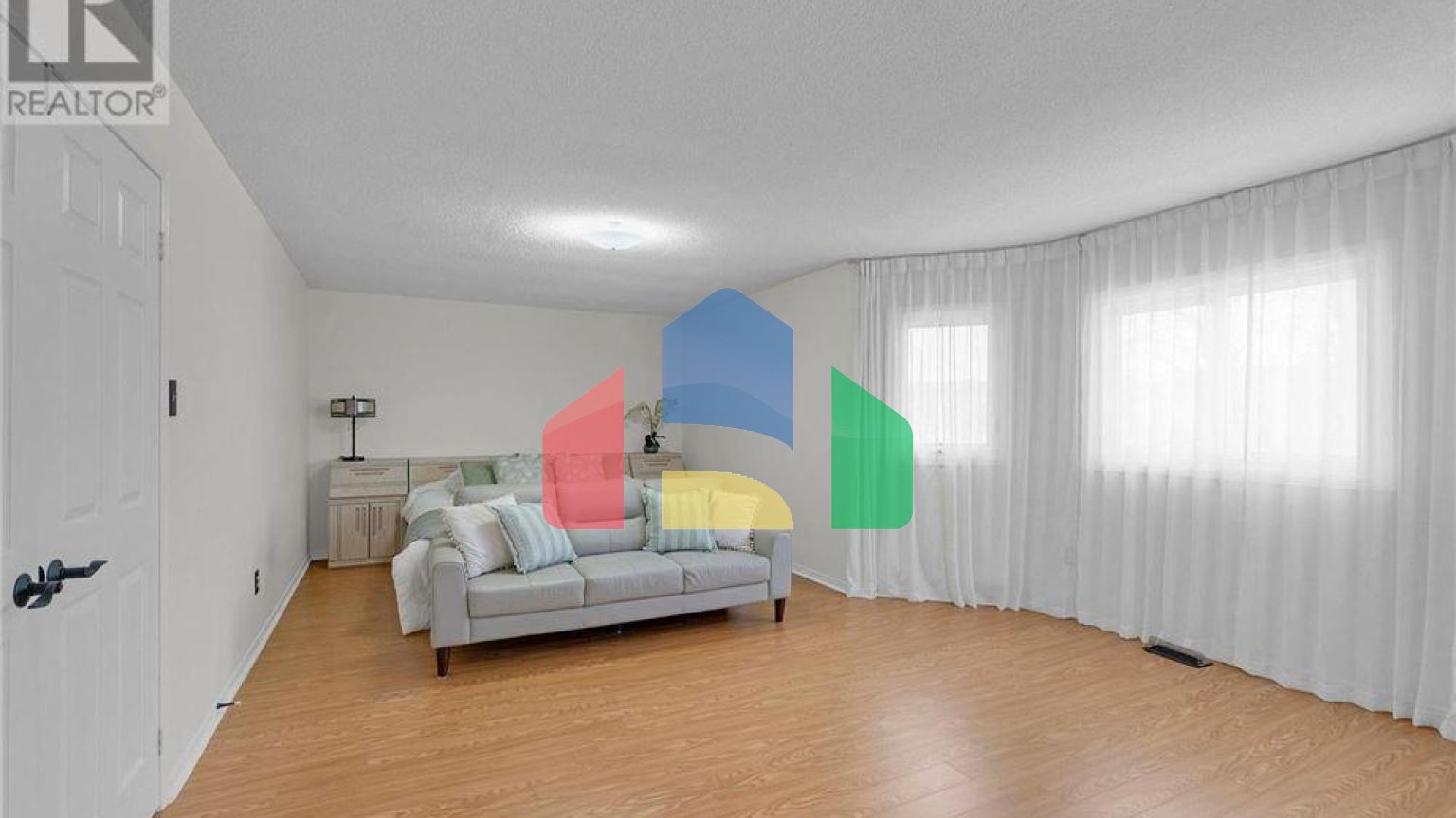 Residential - Single Family Home - Brampton, Canada - Canada