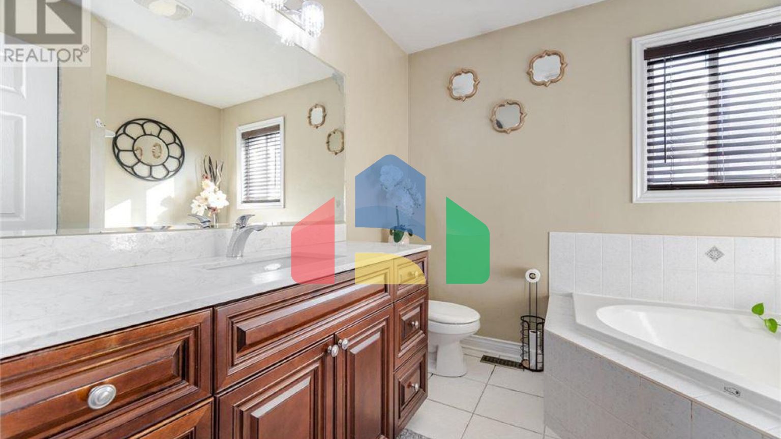 Residential - Single Family Home - Brampton, Canada - Canada