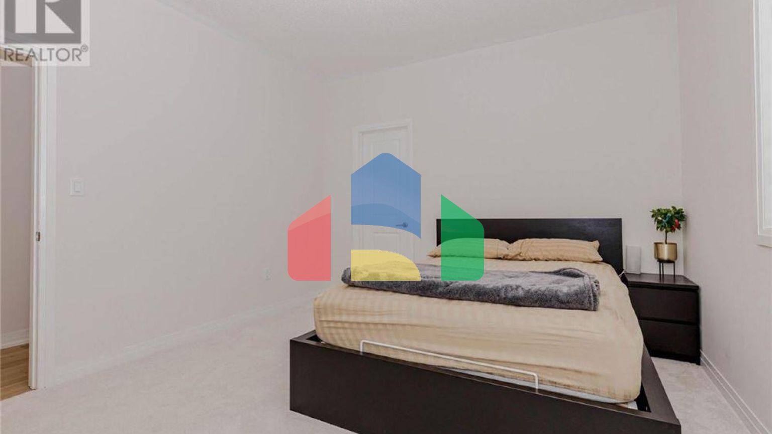 Residential - Single Family Home - Brampton, Canada - Canada