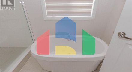 Residential - Single Family Home - Brampton, Canada - Canada