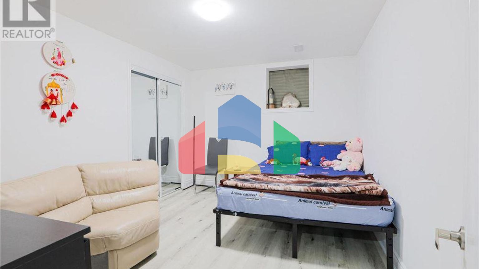 Residential - Single Family Home - Brampton, Canada - Canada