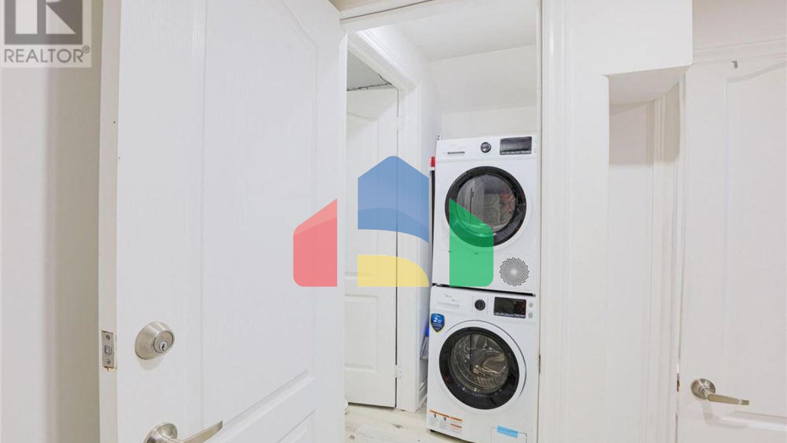 Residential - Single Family Home - Brampton, Canada - Canada