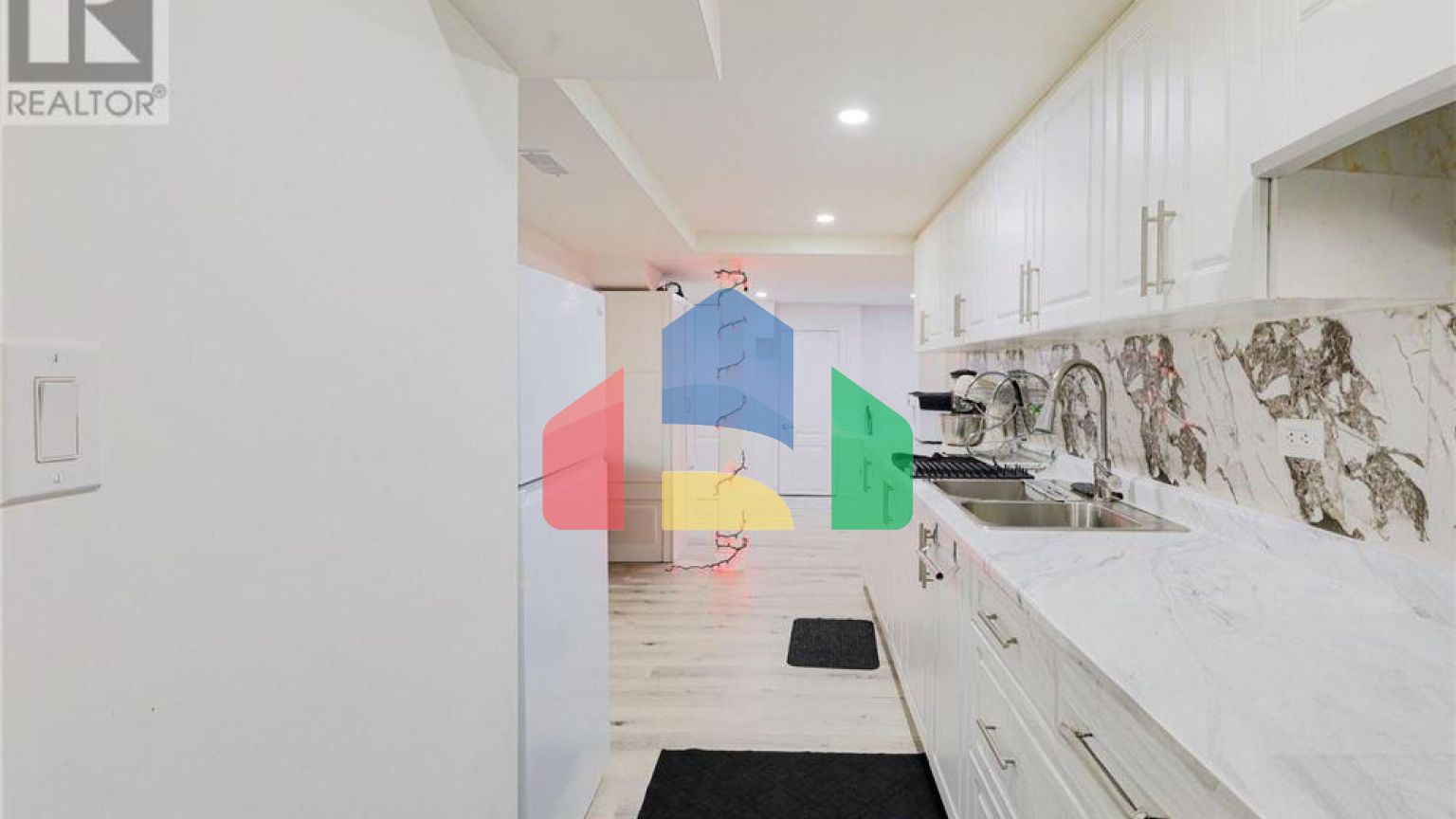 Residential - Single Family Home - Brampton, Canada - Canada