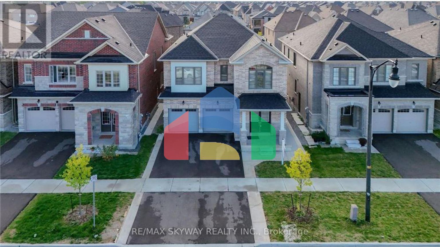 Residential - Single Family Home - Brampton, Canada - Canada