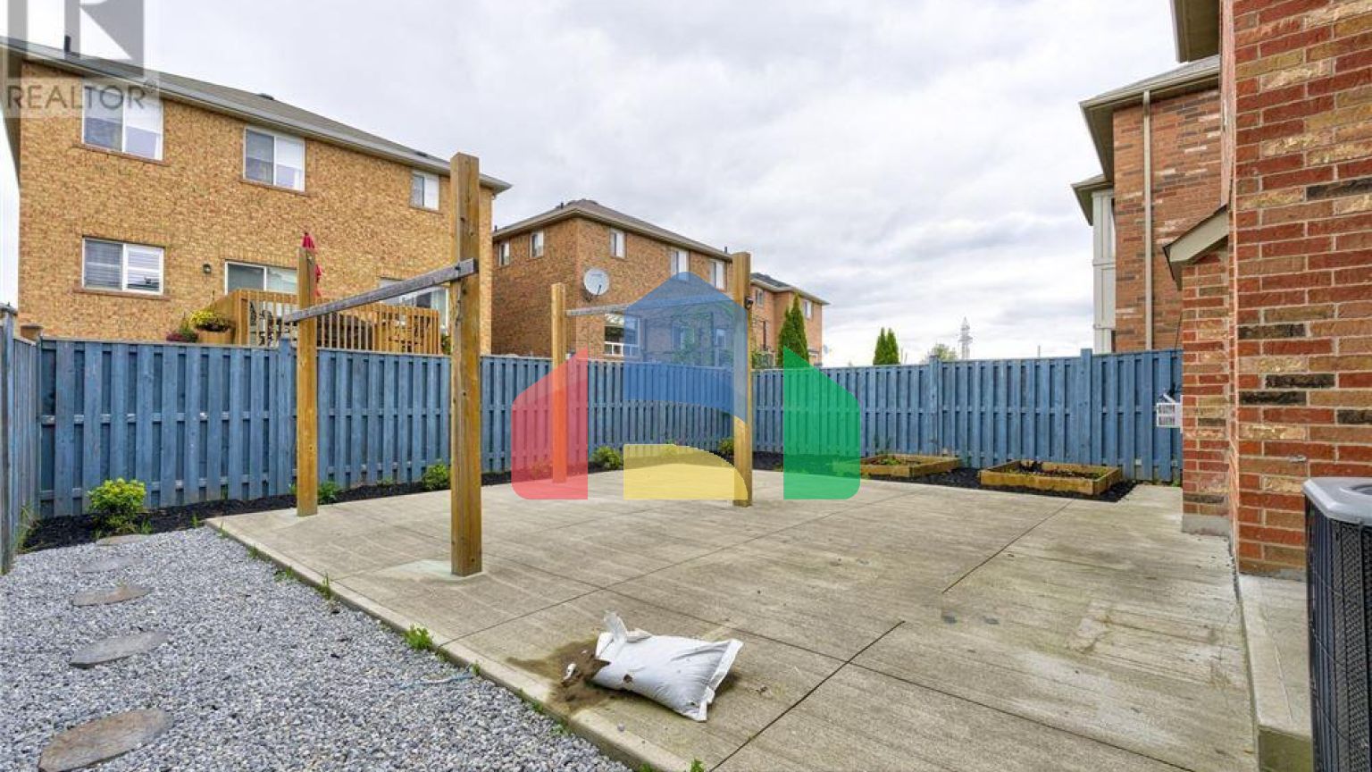 Residential - Single Family Home - Brampton, Canada - Canada