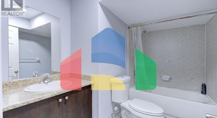 Residential - Single Family Home - Brampton, Canada - Canada