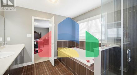 Residential - Single Family Home - Brampton, Canada - Canada