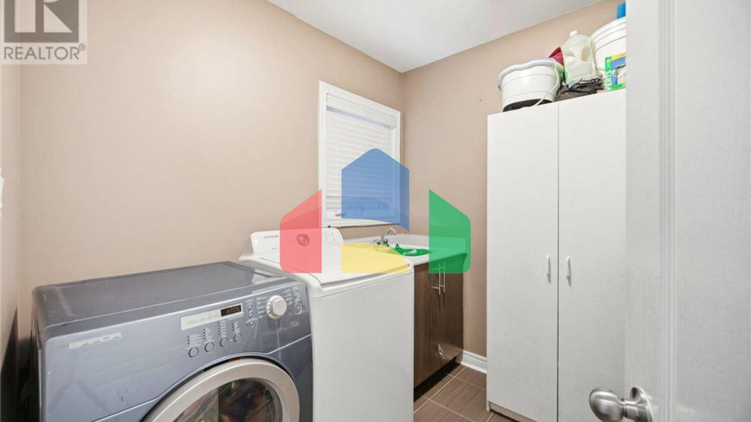 Residential - Single Family Home - Brampton, Canada - Canada