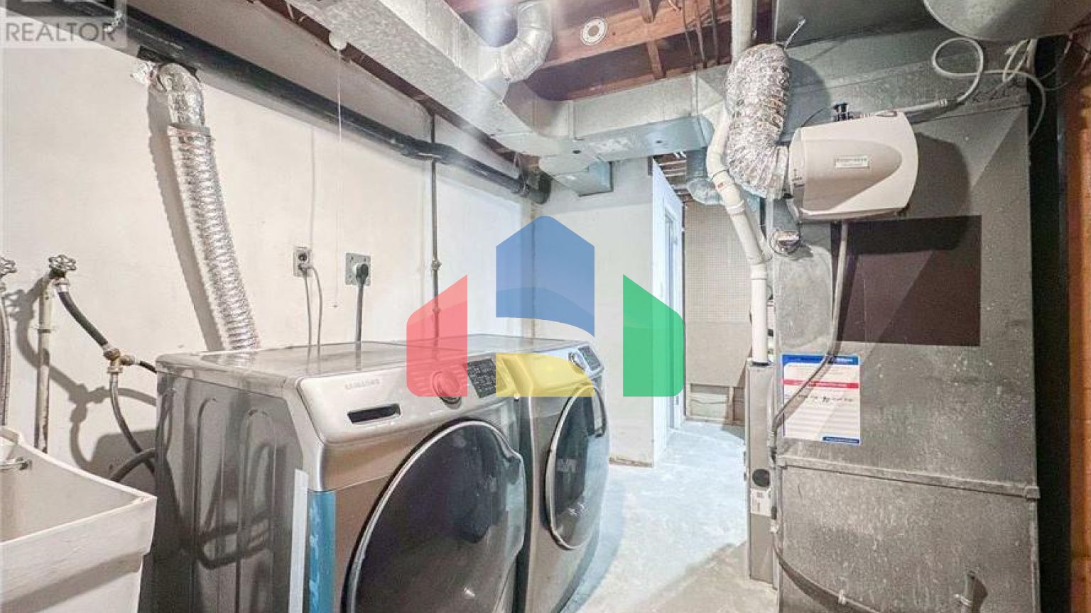 Residential - Single Family Home - Brampton, Canada - Canada