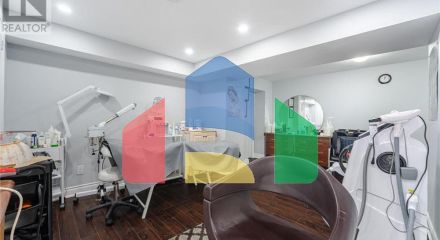 Residential - Single Family Home - Brampton, Canada - Canada