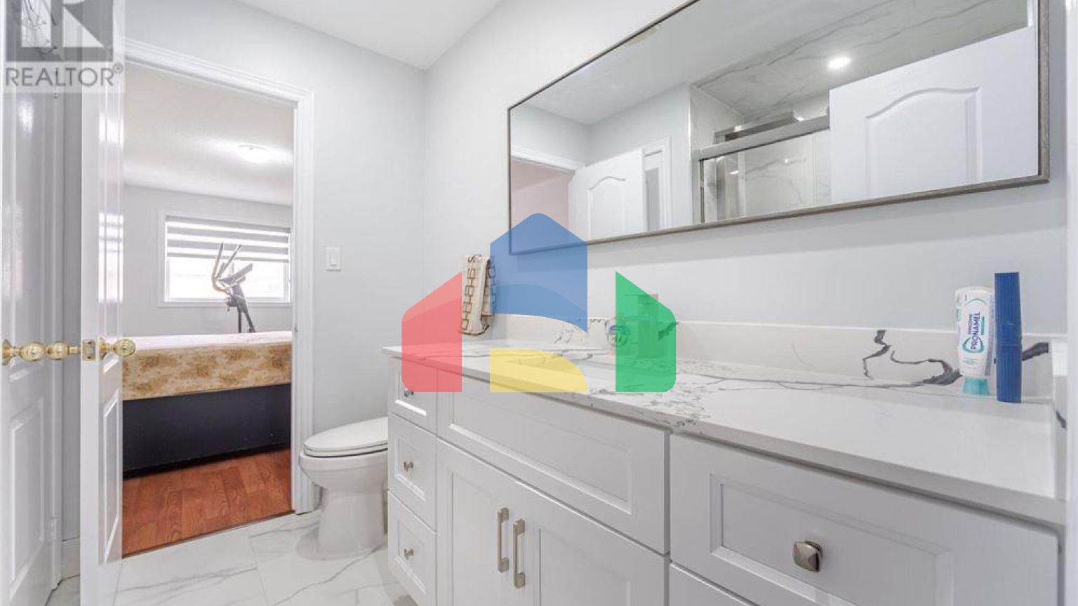 Residential - Single Family Home - Brampton, Canada - Canada