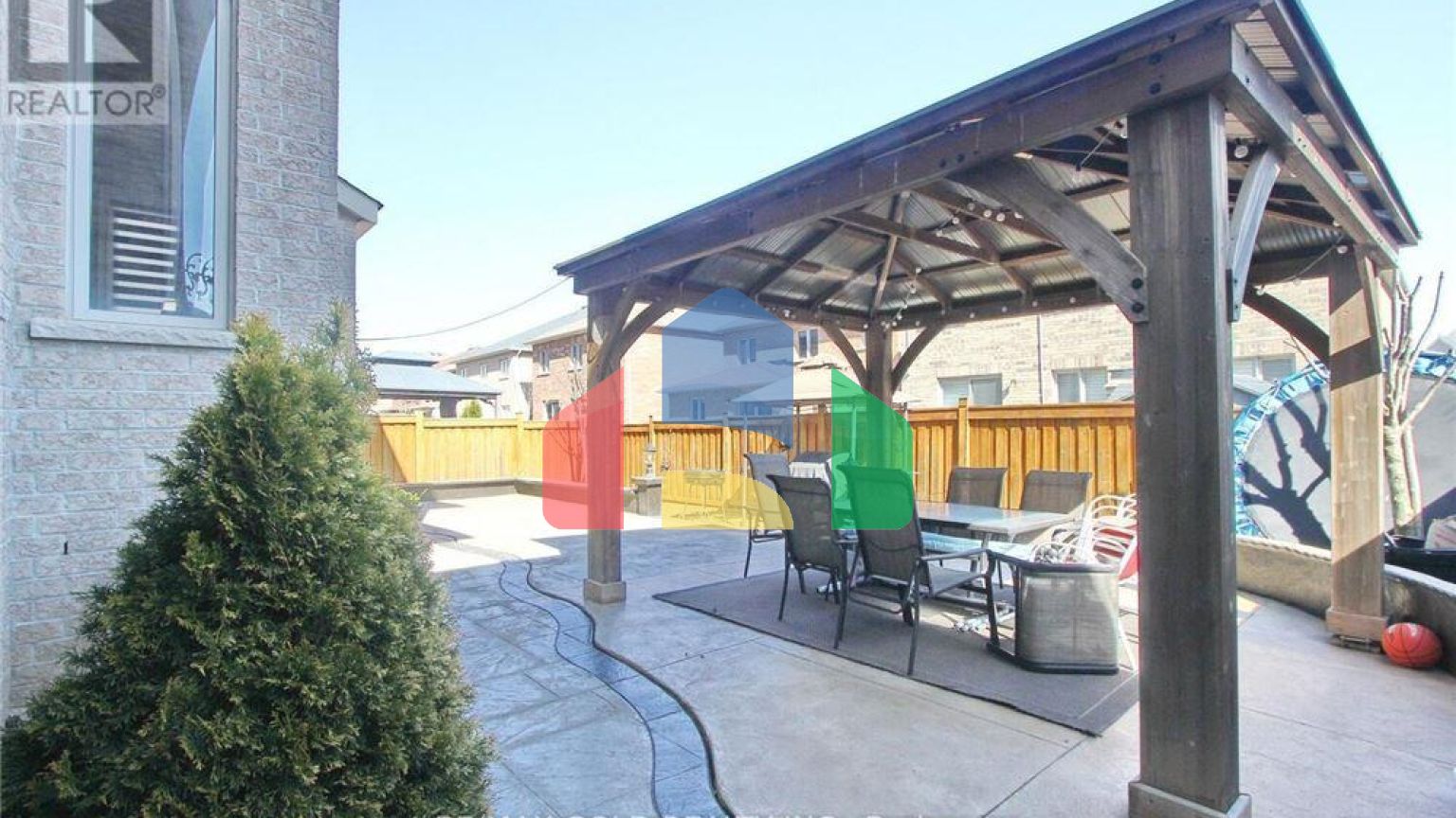 Residential - Single Family Home - Brampton, Canada - Canada