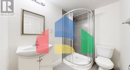 Residential - Single Family Home - Brampton, Canada - Canada