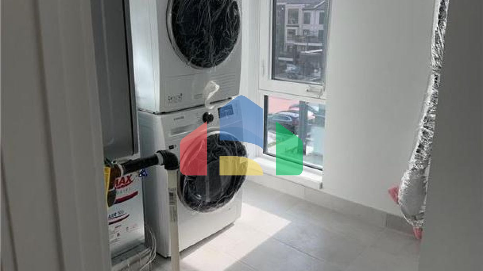 Residential - Townhouse - Brampton, Canada - Canada