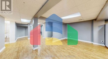 Residential - Single Family Home - Brampton, Canada - Canada