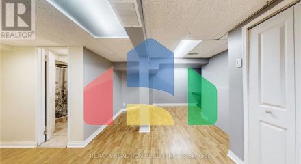 Residential - Single Family Home - Brampton, Canada - Canada