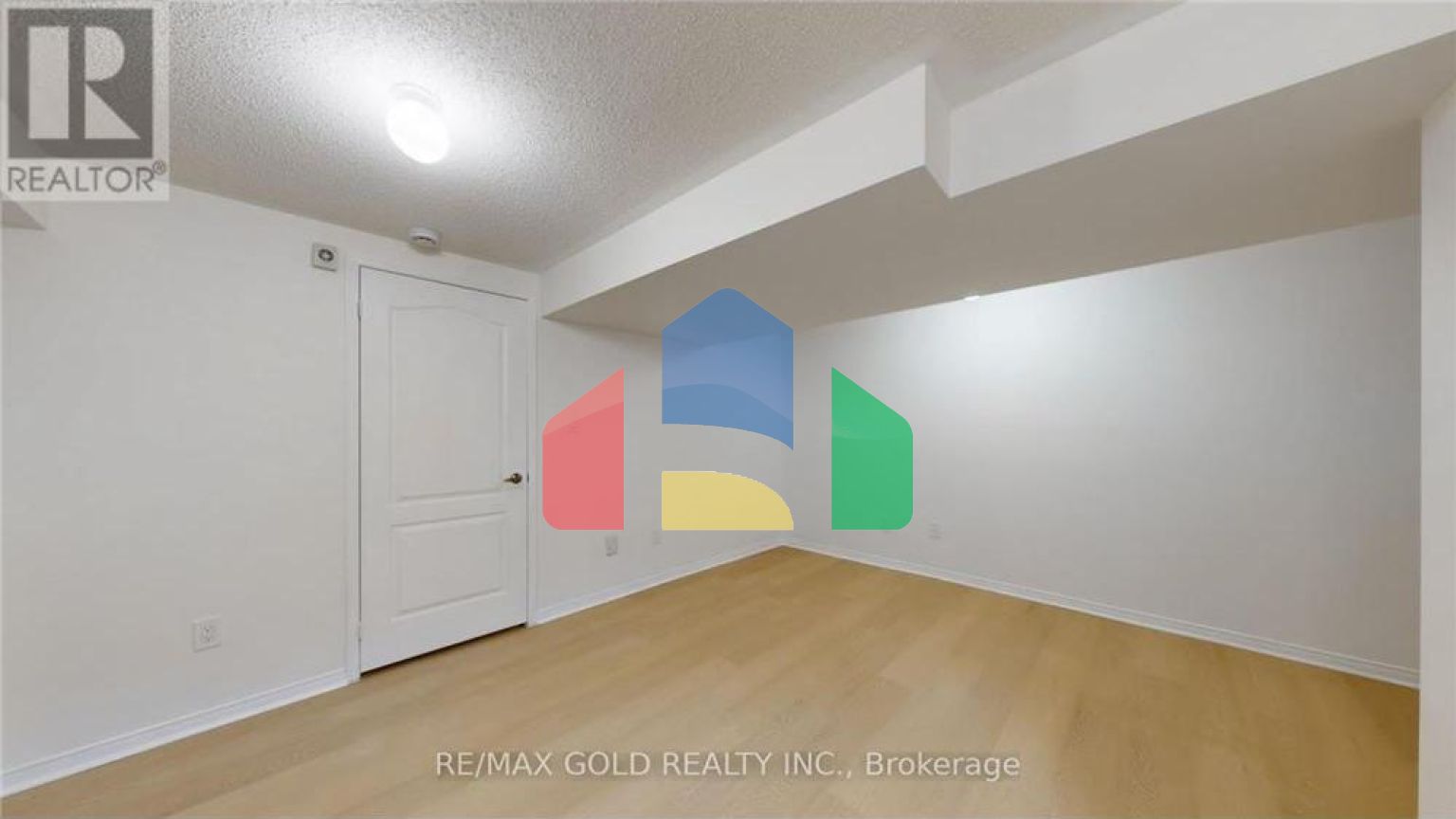 Residential - Single Family Home - Brampton, Canada - Canada