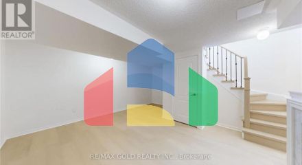 Residential - Single Family Home - Brampton, Canada - Canada