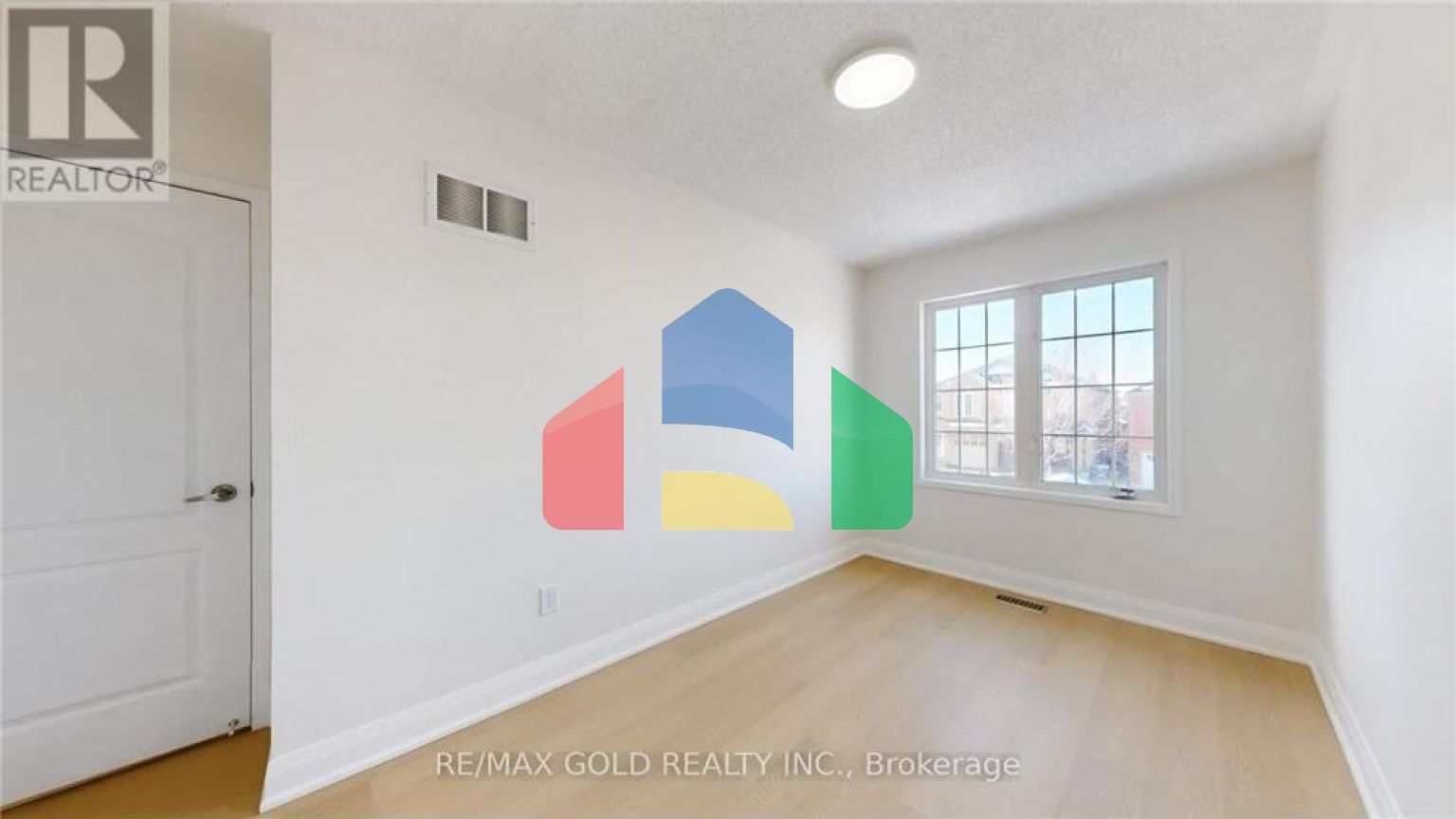 Residential - Single Family Home - Brampton, Canada - Canada