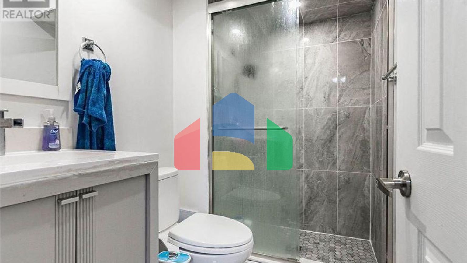 Residential - Single Family Home - Brampton, Canada - Canada