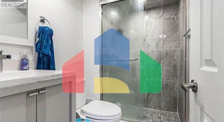 Residential - Single Family Home - Brampton, Canada - Canada