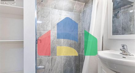 Residential - Single Family Home - Brampton, Canada - Canada