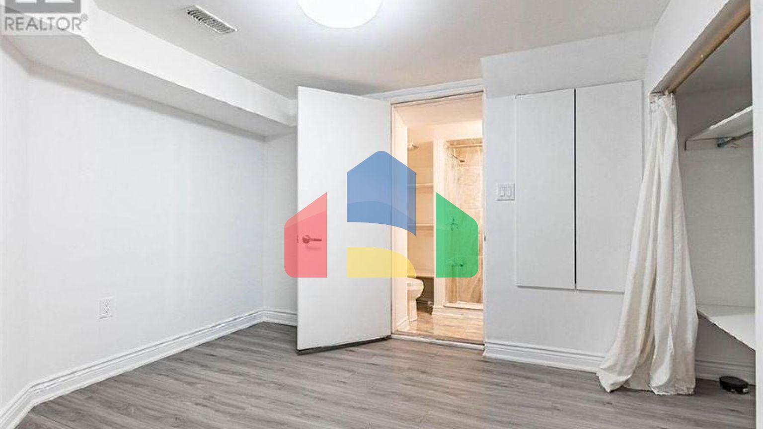 Residential - Single Family Home - Brampton, Canada - Canada