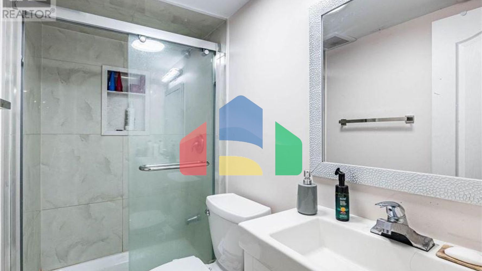 Residential - Single Family Home - Brampton, Canada - Canada