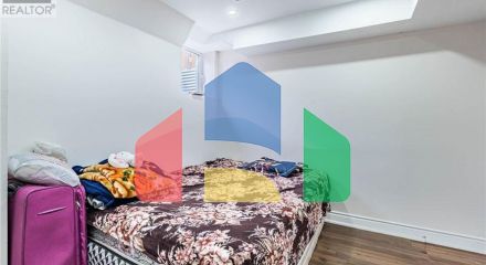 Residential - Single Family Home - Brampton, Canada - Canada