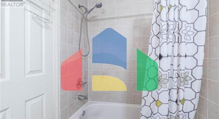 Residential - Single Family Home - Brampton, Canada - Canada