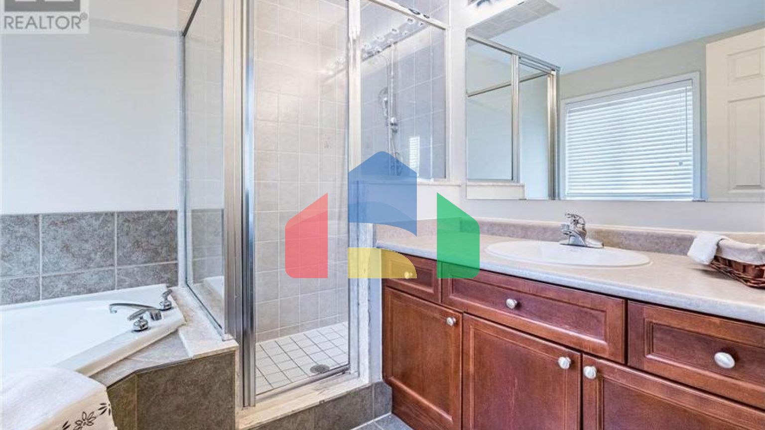 Residential - Single Family Home - Brampton, Canada - Canada