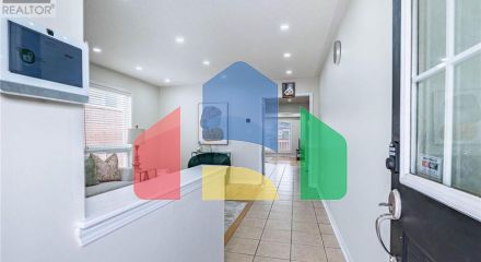 Residential - Single Family Home - Brampton, Canada - Canada
