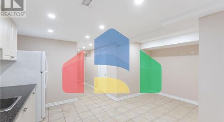 Residential - Single Family Home - Brampton, Canada - Canada