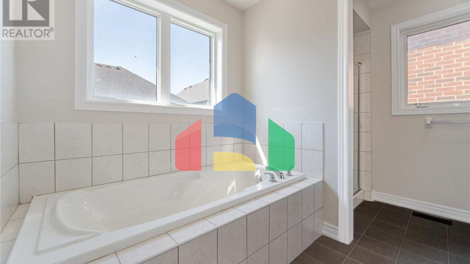 Residential - Single Family Home - Brampton, Canada - Canada