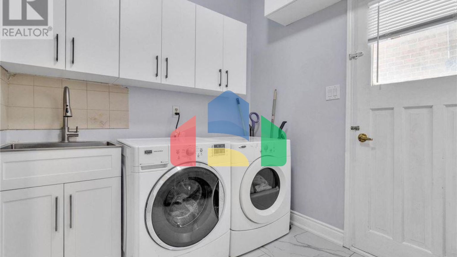 Residential - Single Family Home - Brampton, Canada - Canada