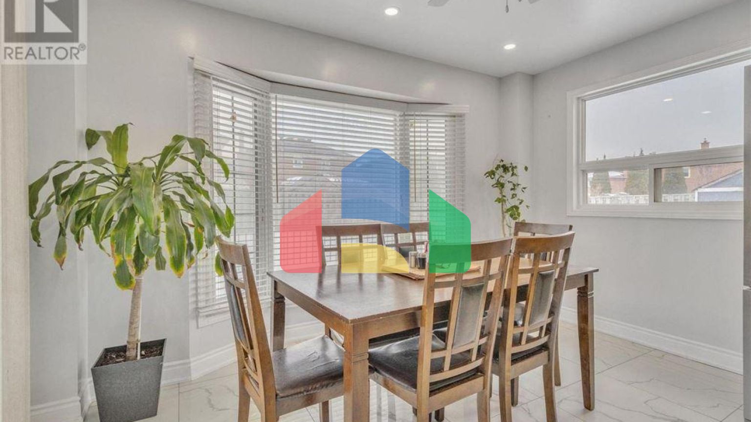 Residential - Single Family Home - Brampton, Canada - Canada