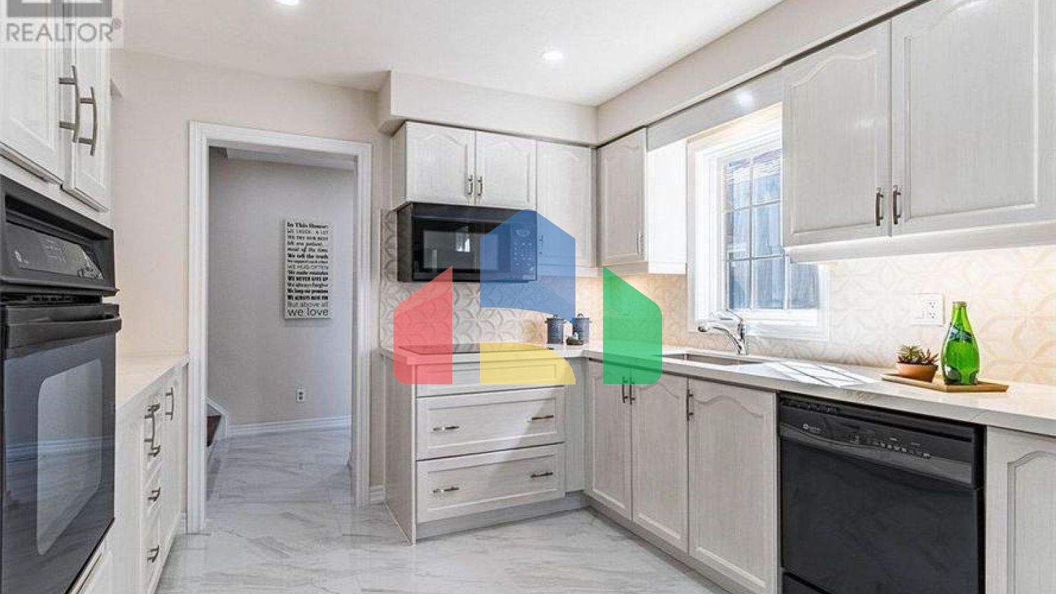 Residential - Single Family Home - Brampton, Canada - Canada