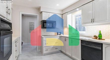 Residential - Single Family Home - Brampton, Canada - Canada