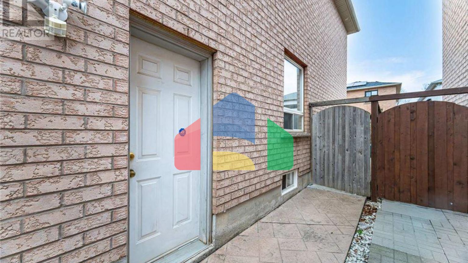 Residential - Single Family Home - Brampton, Canada - Canada