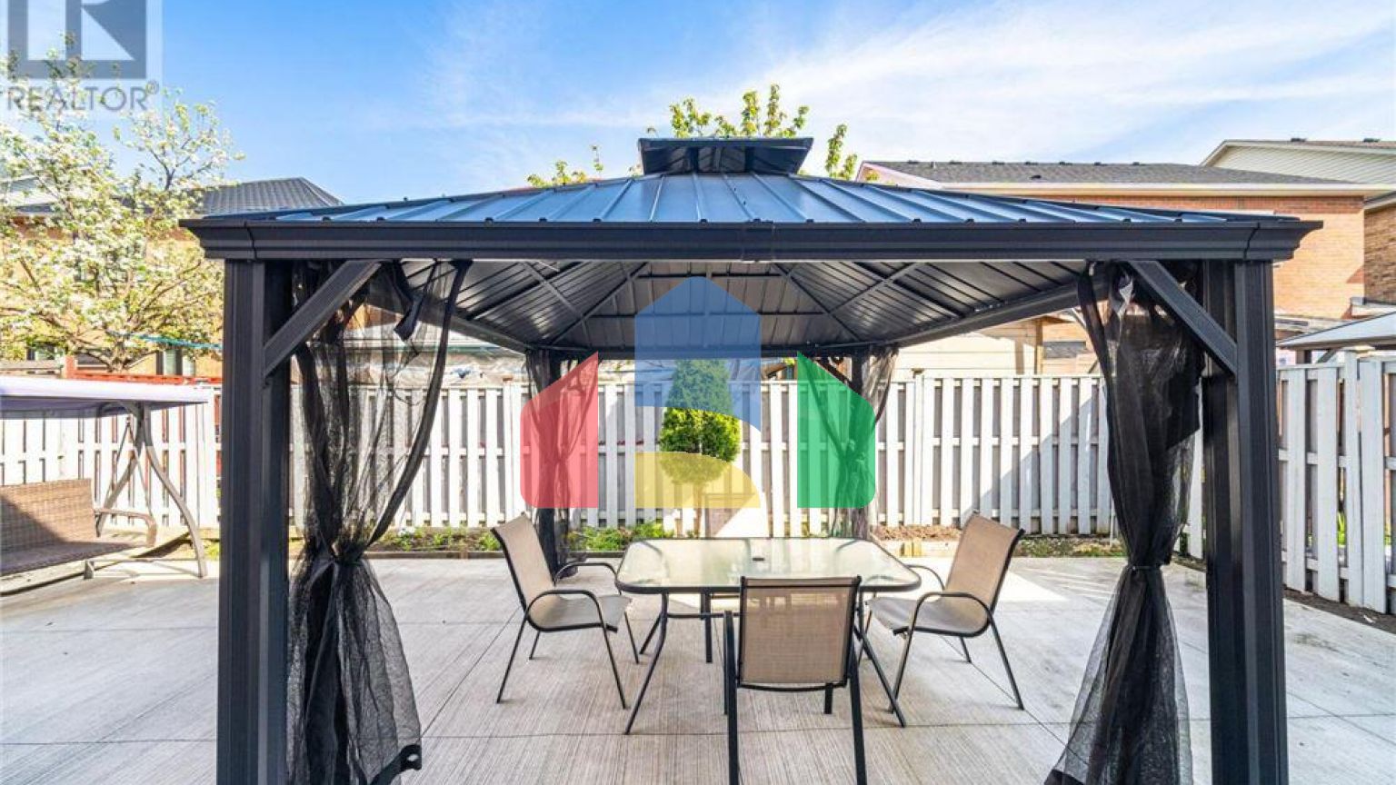 Residential - Single Family Home - Brampton, Canada - Canada