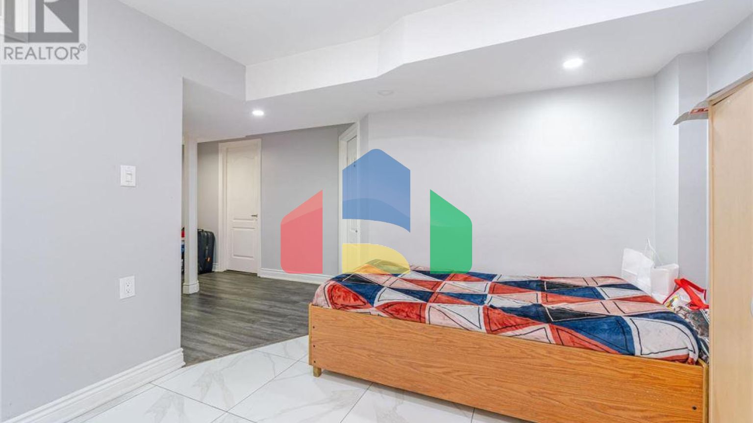 Residential - Single Family Home - Brampton, Canada - Canada