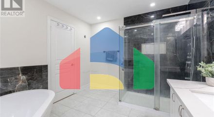 Residential - Single Family Home - Brampton, Canada - Canada