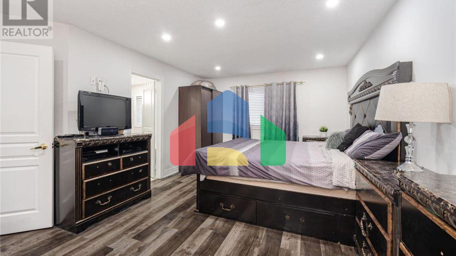 Residential - Single Family Home - Brampton, Canada - Canada