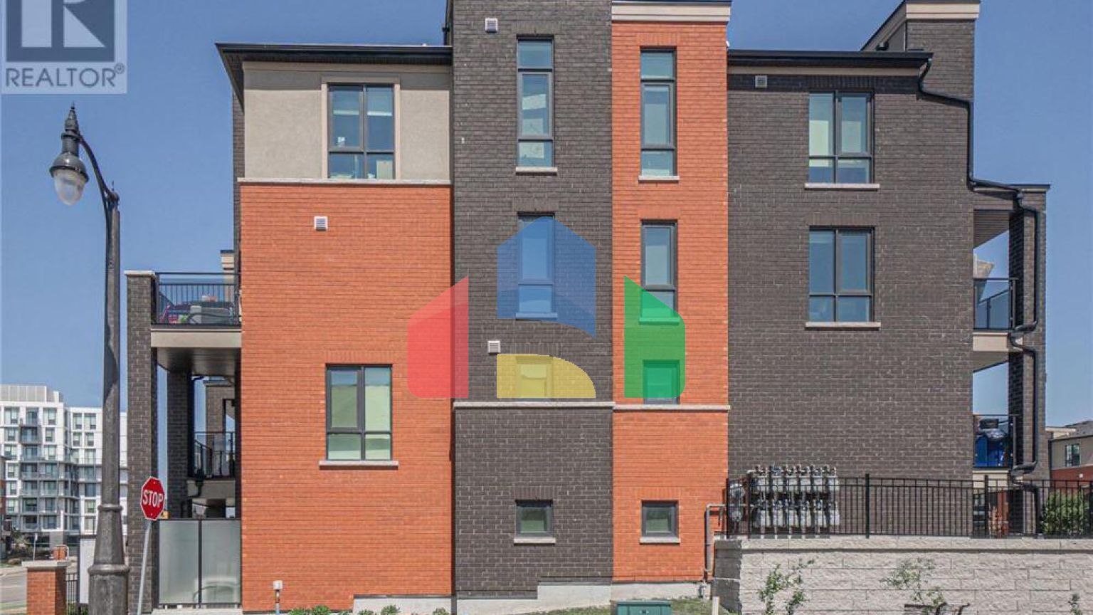 Residential - Townhouse - Brampton, Canada - Canada