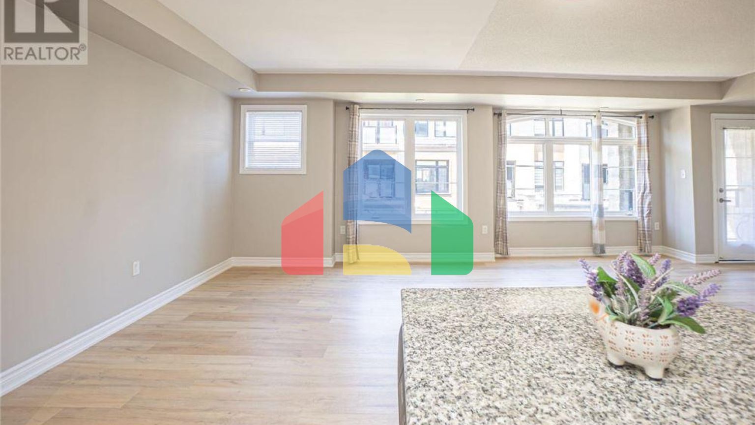 Residential - Townhouse - Brampton, Canada - Canada